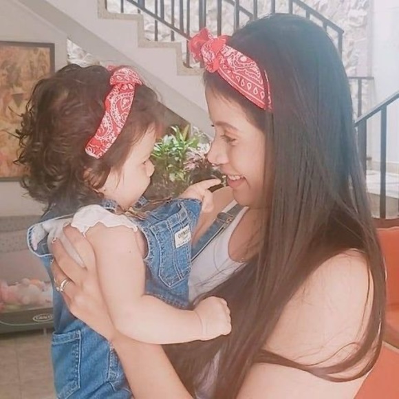 Meet your Posher, Nathalie - Picture 1 of 1